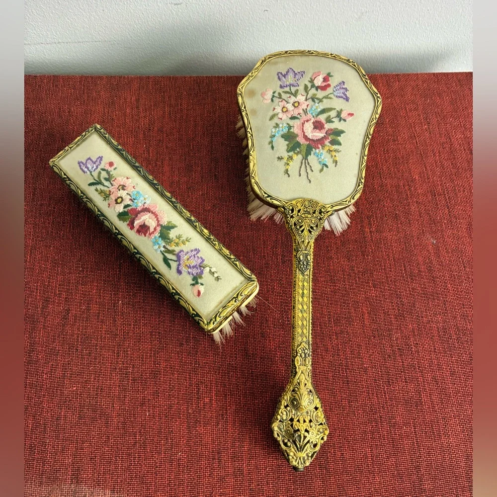 Vintage Delina Vanity Brush Set Needlepoint Floral Hair Brush & Clothing Brush - Picture 2 of 8